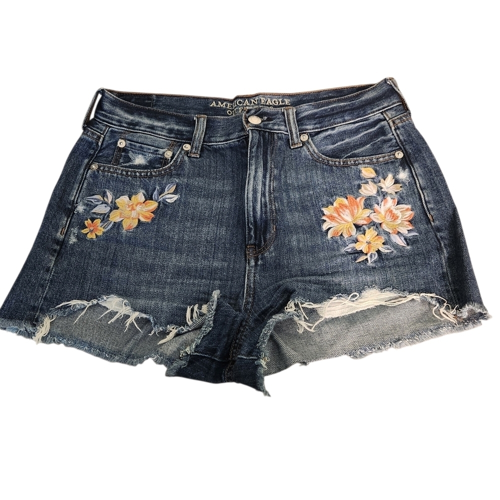 American Eagle Mom Jeans Embroidered Shorts, sz 8